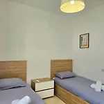 Qerret Happy 096 Apartamento *