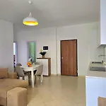 Qerret Happy 096 Apartamento