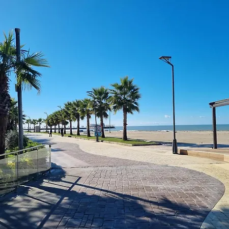 Qerret Happy 096 Apartmán Golem (Tirana)