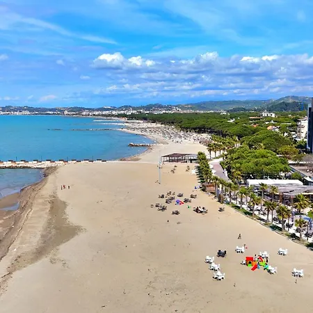 Qerret Happy 096 Apartmán *